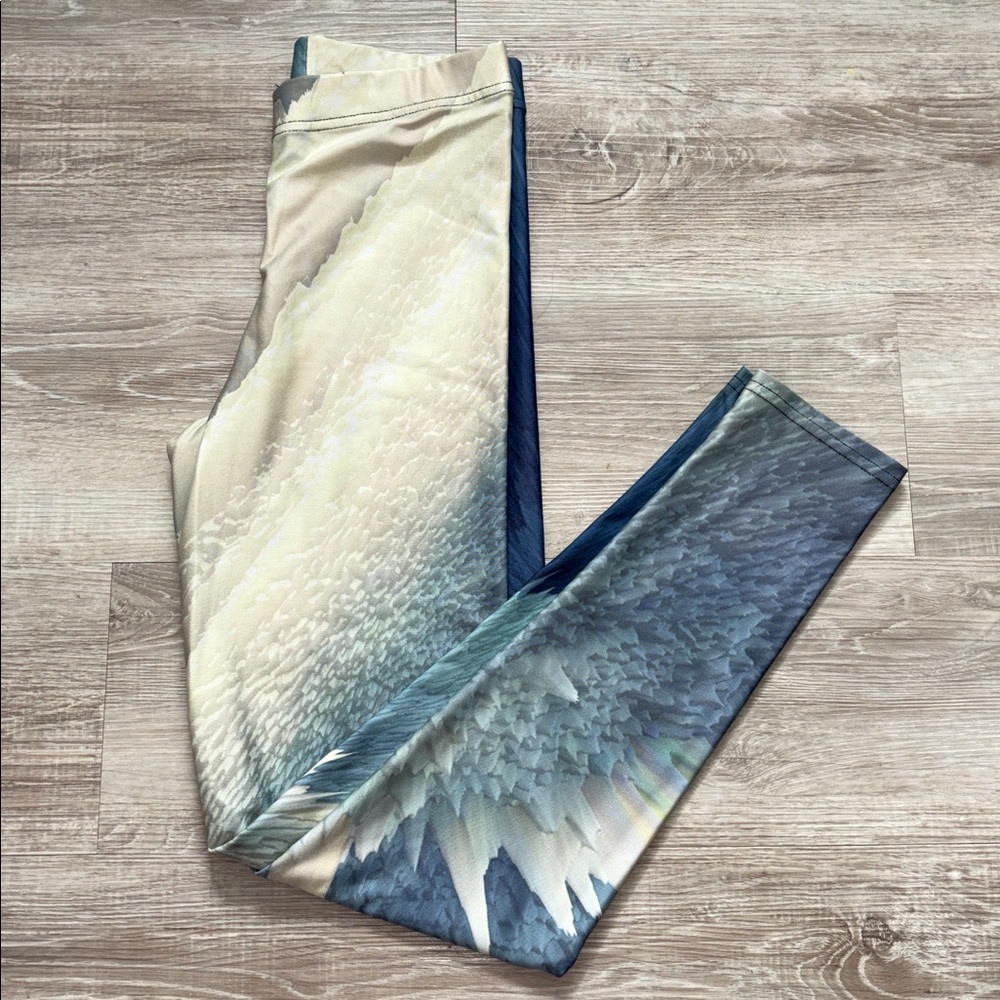 Fellow Citizens 🇨🇦 Abstract Print Leggings